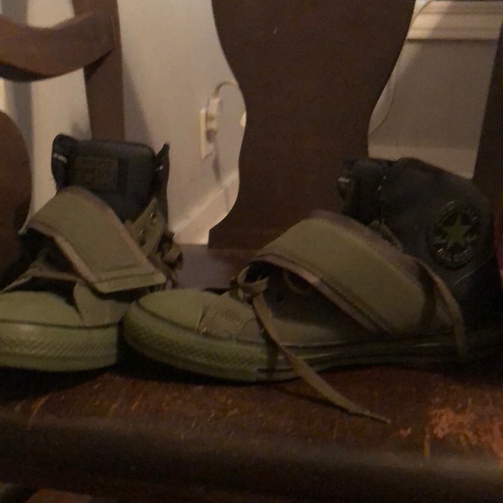 Men’s converse 8